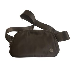 Lolë Jamie Belt/Crossbody Bag